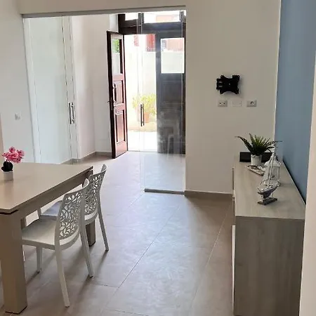 Lägenhet Vacanze Cappero E Malvasia *